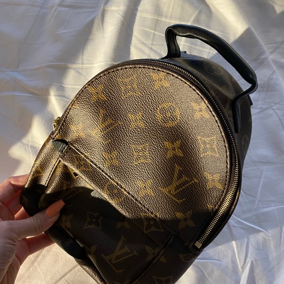 Louis Vuitton Palm Springs Mini Backpack 2022 - Picture 2 of 2